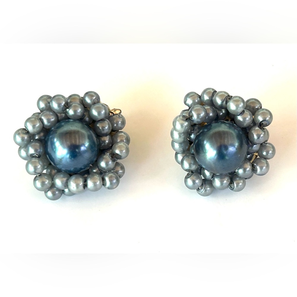 Vintage Clip-on gray/blue faux pearls cluster button earrings. Mid century Retro